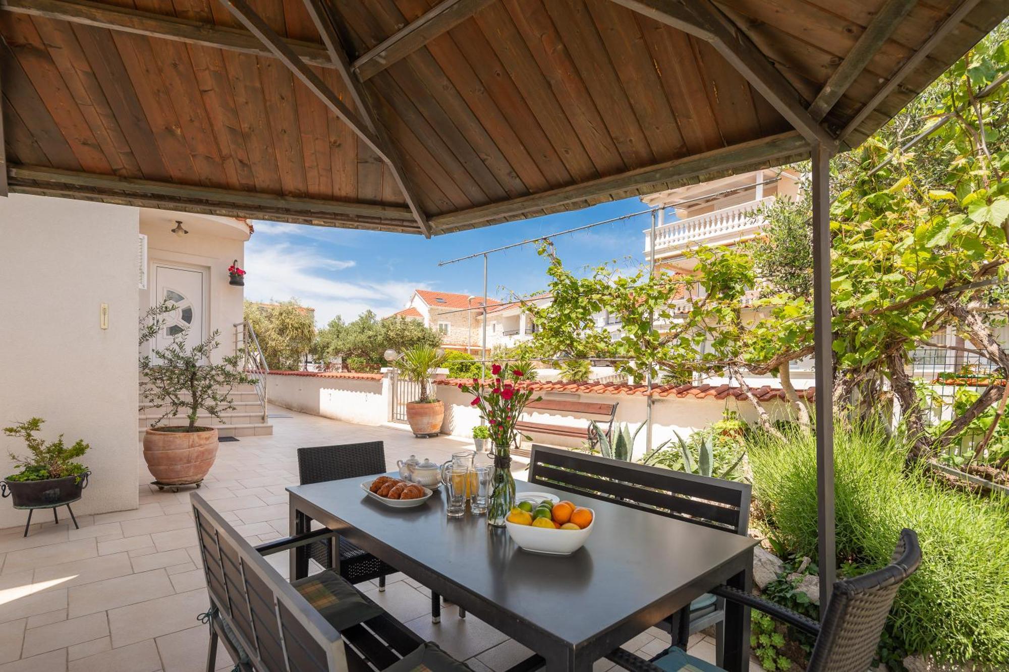 Sea View Apartments Tihi II Водице Экстерьер фото