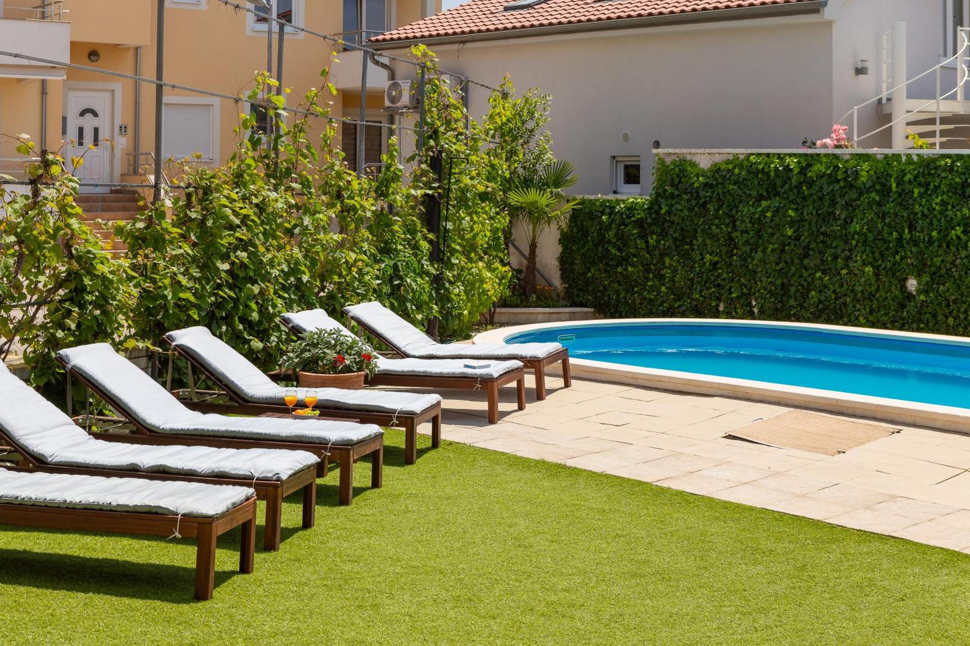 Sea View Apartments Tihi II Водице Экстерьер фото