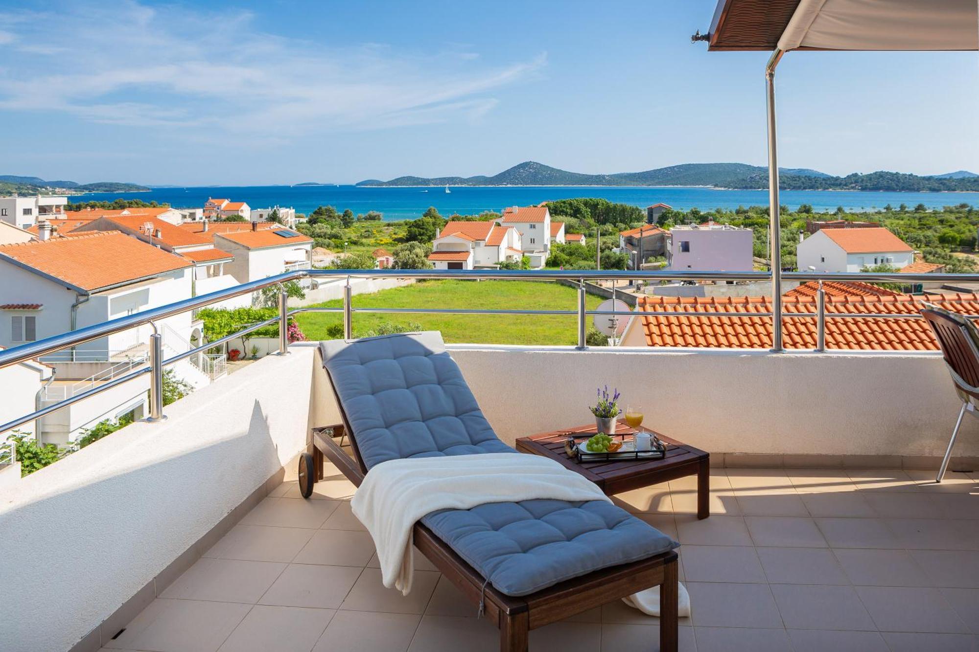 Sea View Apartments Tihi II Водице Экстерьер фото