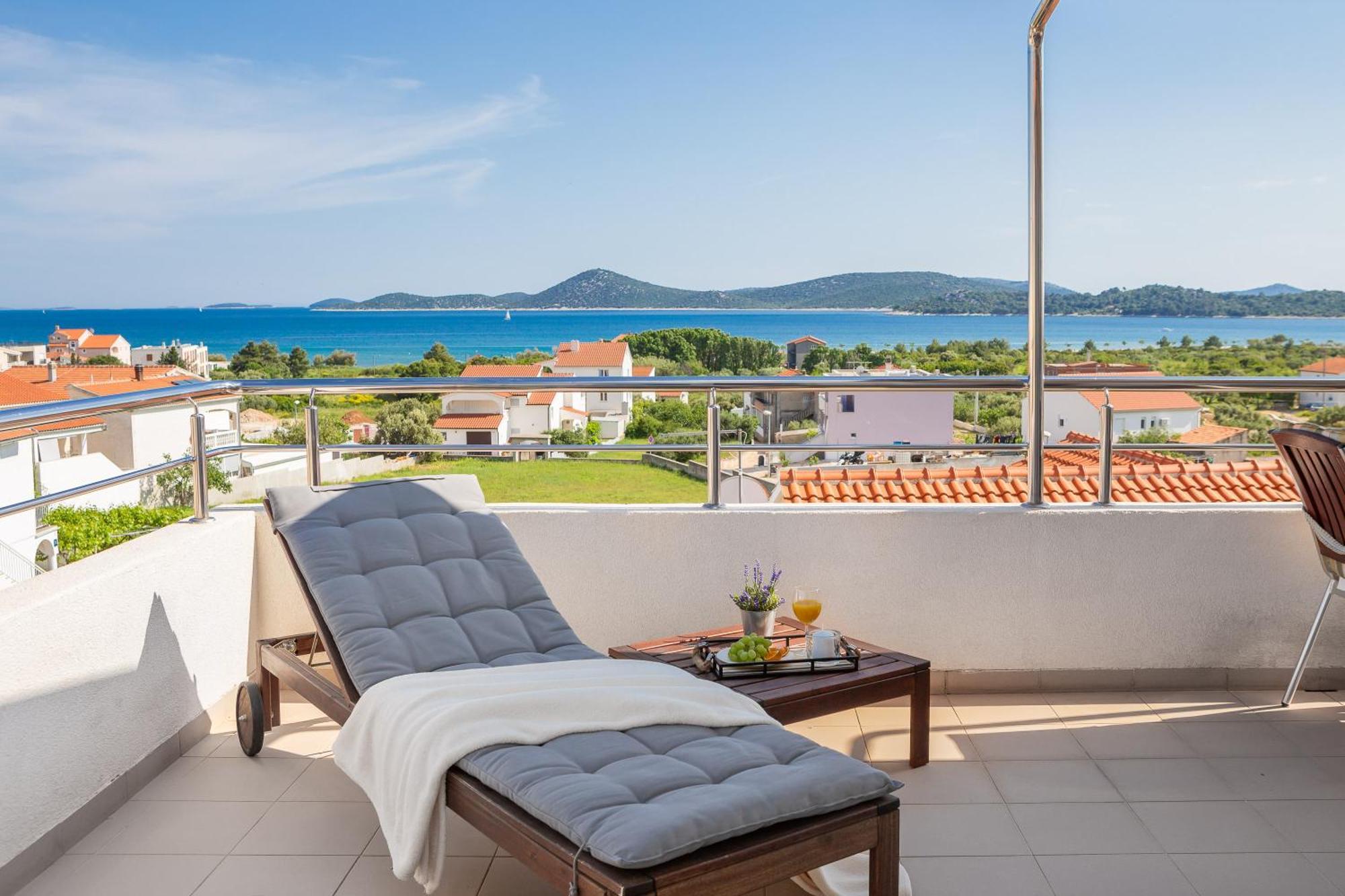 Sea View Apartments Tihi II Водице Экстерьер фото